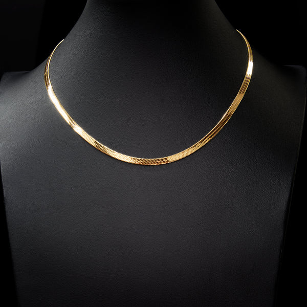 Herringbone Necklace in Yellow Gold