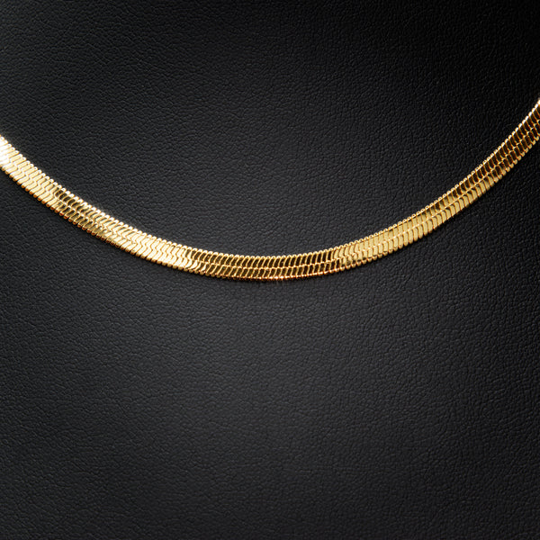 Herringbone Necklace in Yellow Gold