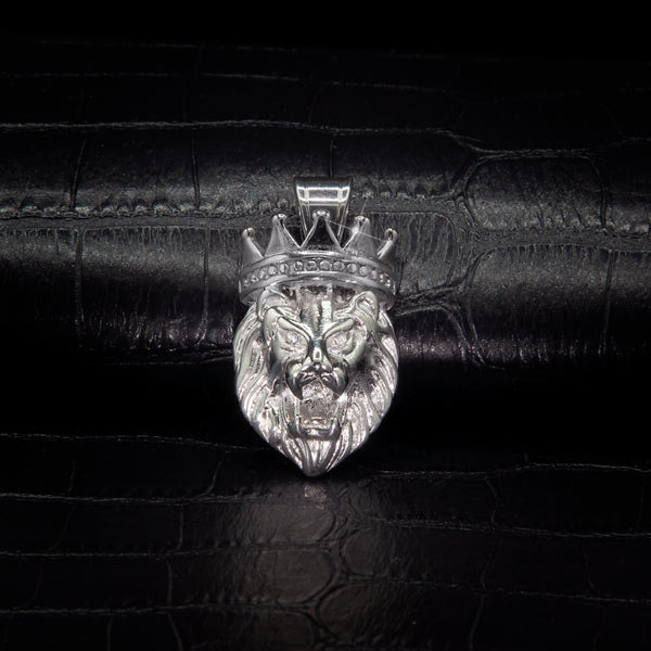 King Lion Pendant in White Gold