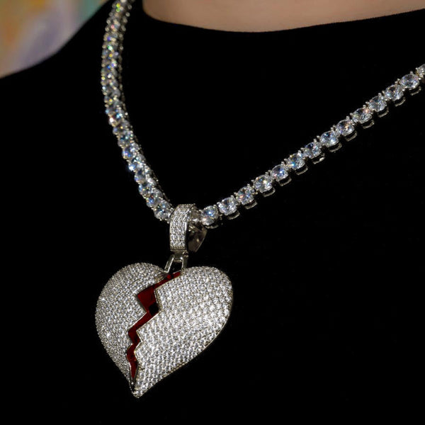 Heartbreak Pendant in White Gold